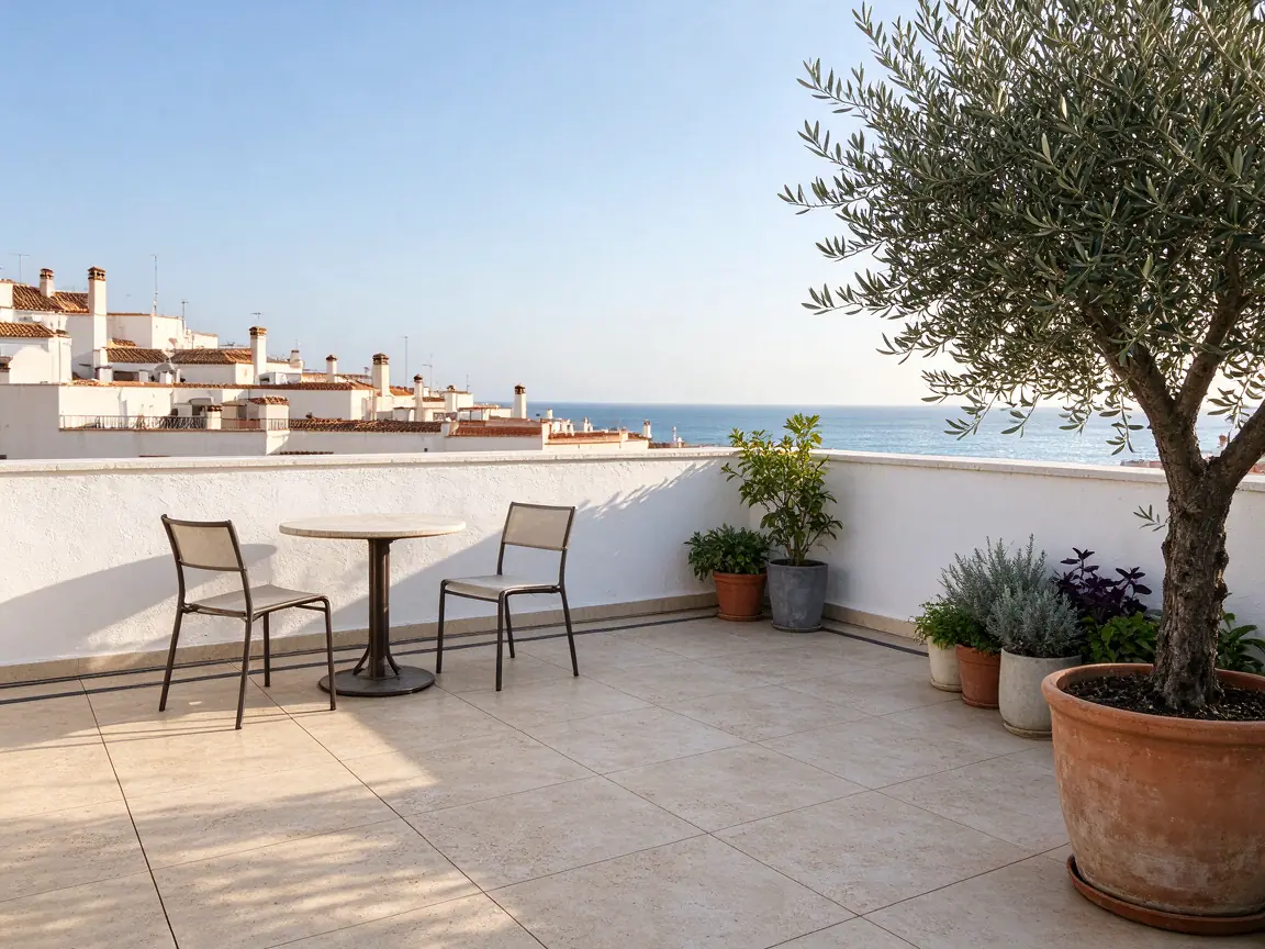 Terraza reformada con vistas al mar en Málaga